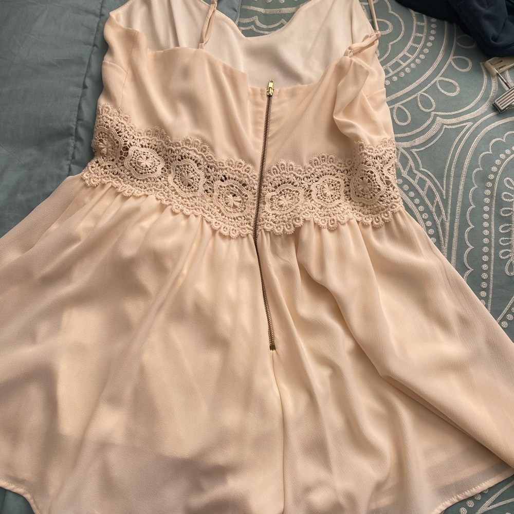 A’gaci Romper - Picture 2 of 3